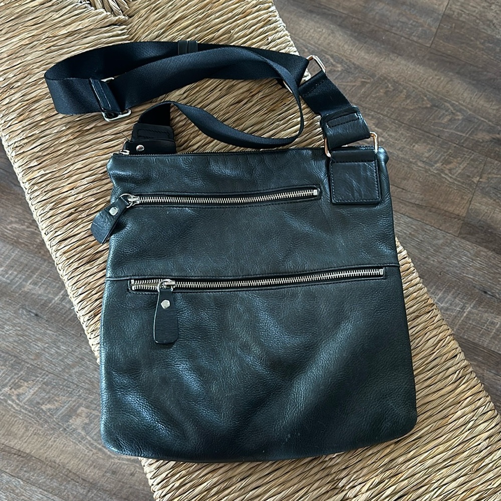 Margot Genuine Leather Crossbody handbag